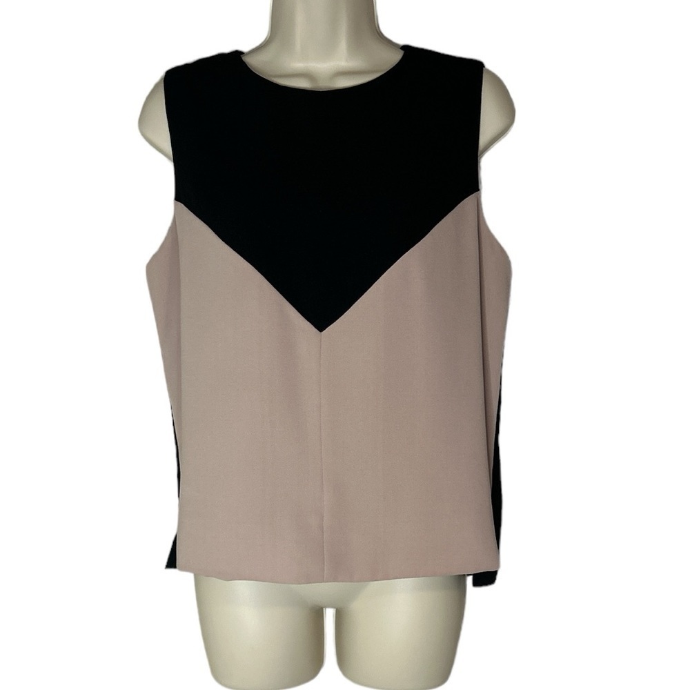 Women’s sleeveless black and tan top size M
